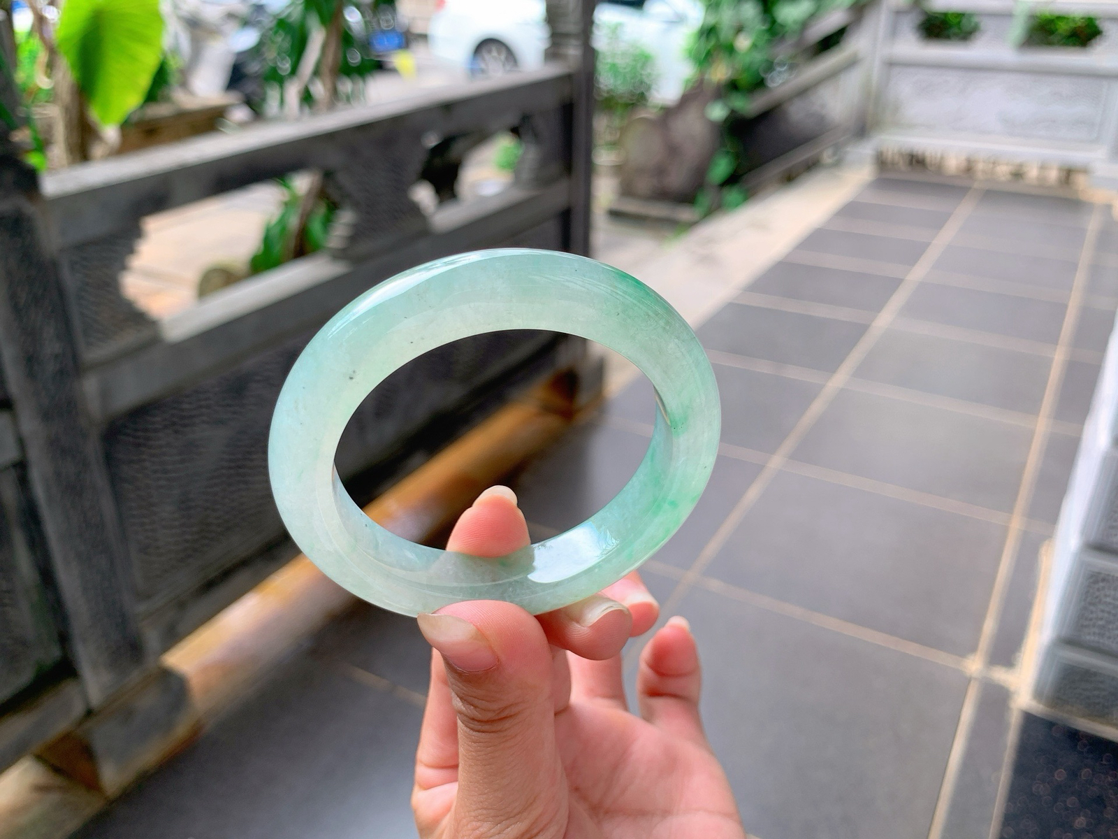 🪻｜53圈口
冰飘绿花，特别的清爽，种老冰透，像果冻一样，超精致，