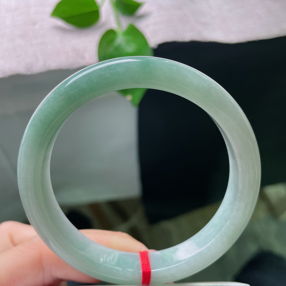 56.5/11.4/7.5，绿底正圈，水头好，种老，儒雅随和，上手温婉，洒金，ss54096a