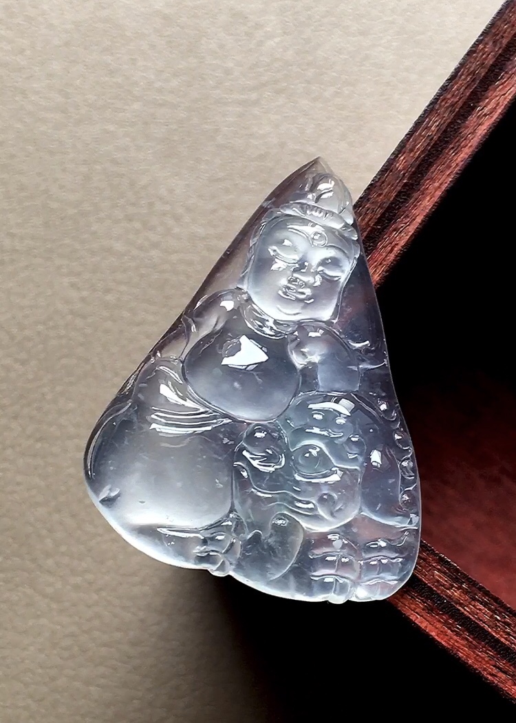 ️ 玻璃种文殊菩萨 底子水润无比，工艺精细，无裂尺寸27.6*21*5.2
