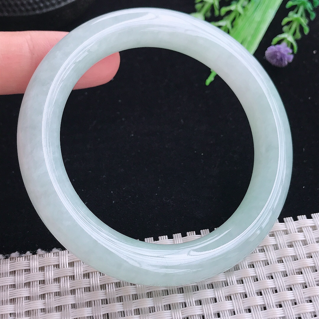 实拍A货翡翠56.5/10.8/10.6老坑冰润起胶飘花圆条手镯平安镯翡翠玉镯美人镯