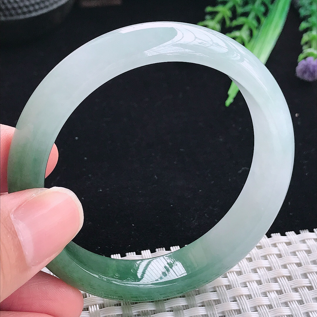 实拍A货翡翠55.5/13.5/7.6老坑冰润起胶半山半水手镯平安镯油绿翡翠玉镯