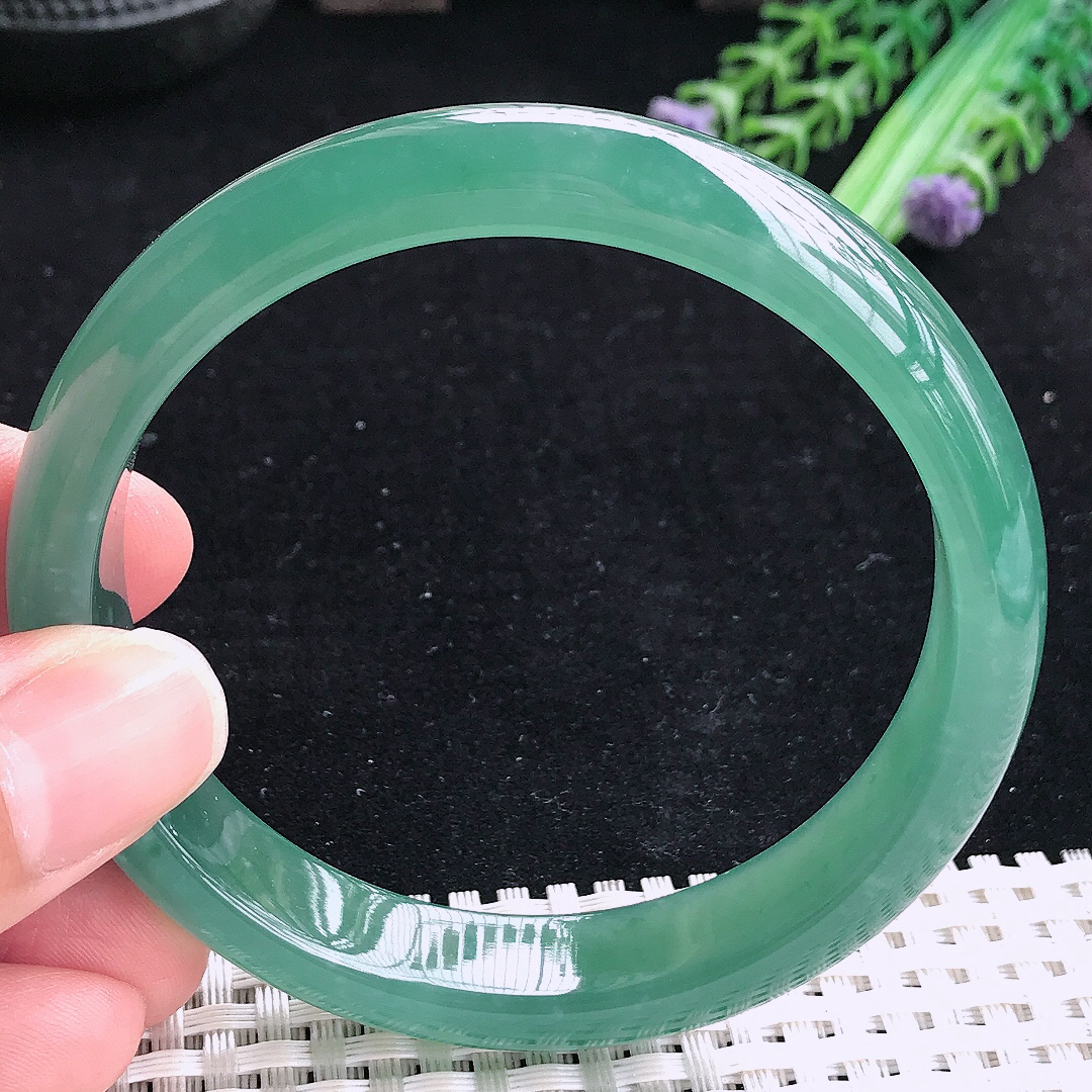 实拍A货翡翠60/12.4/7.4老坑冰润起胶满色天空蓝手镯平安镯翡翠玉镯美人镯