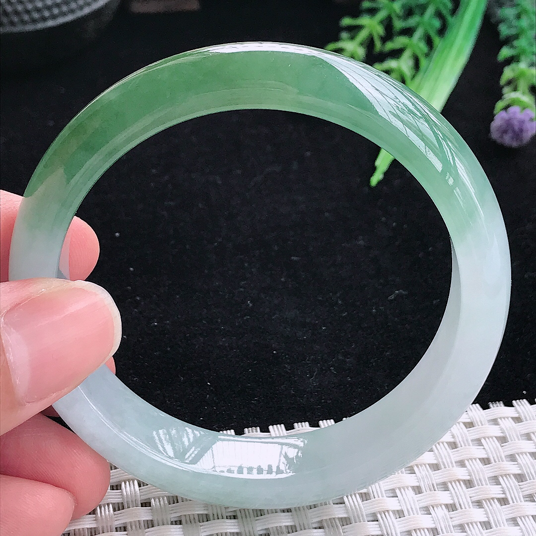 实拍A货翡翠55.5/13.5/7.6老坑冰润起胶半山半水手镯平安镯油绿翡翠玉镯