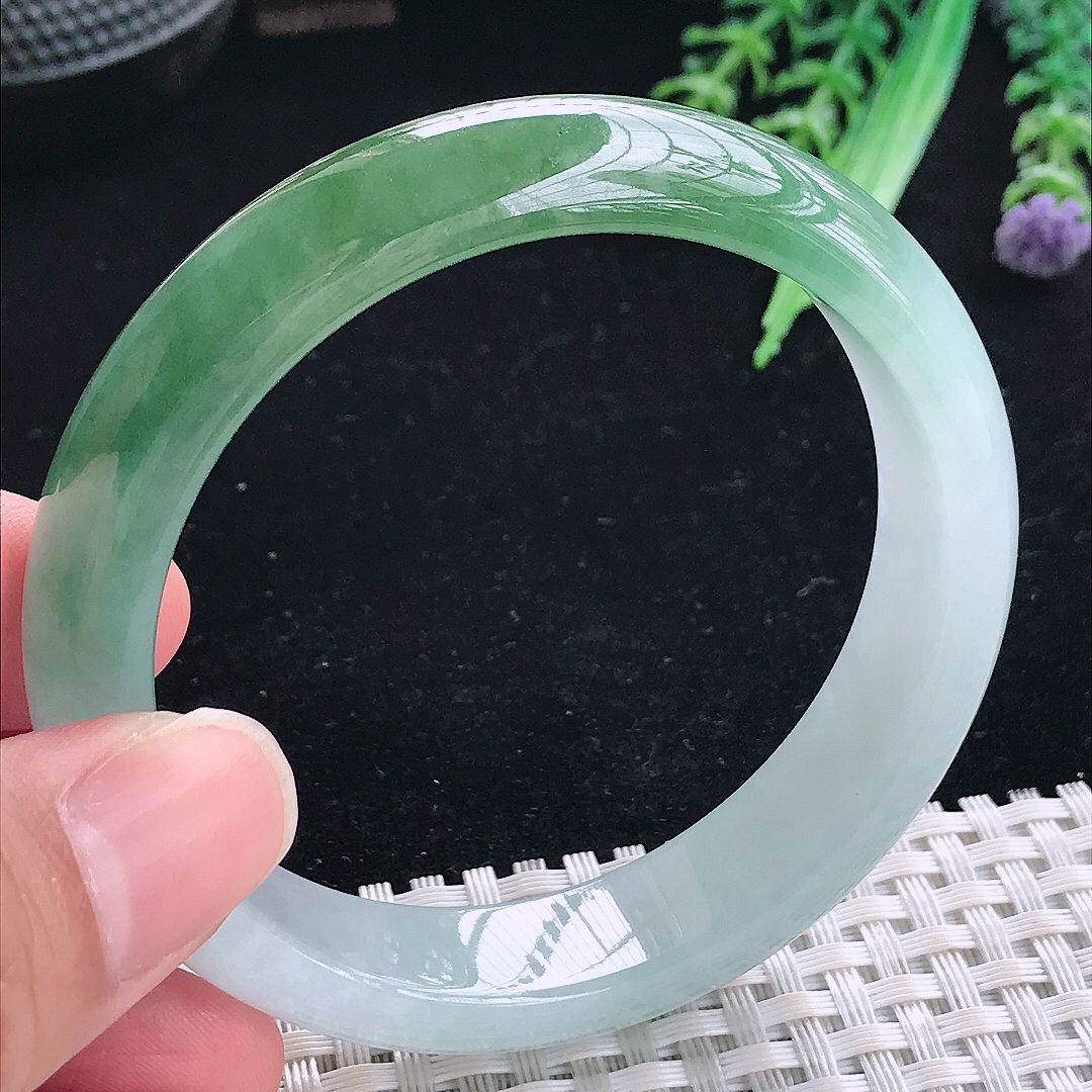 实拍A货翡翠55.5/13.5/7.6老坑冰润起胶半山半水手镯平安镯油绿翡翠玉镯