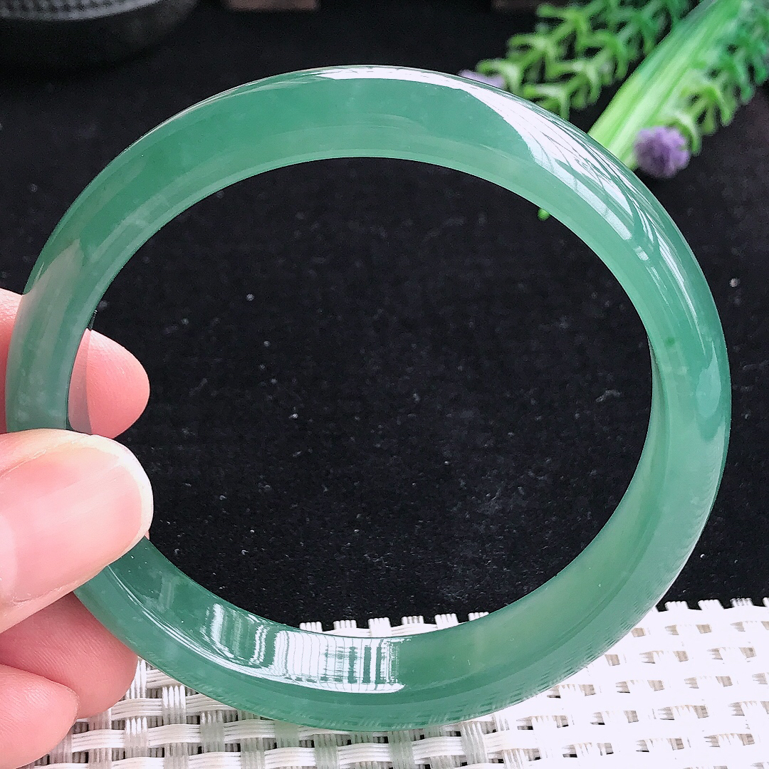 实拍A货翡翠60/12.4/7.4老坑冰润起胶满色天空蓝手镯平安镯翡翠玉镯美人镯