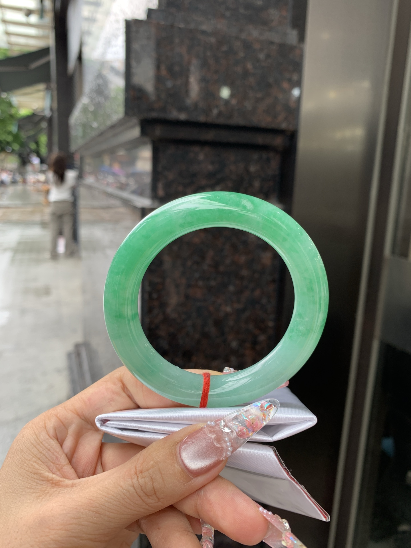 满绿圆条 55.7-11.2-11.3 0616-53-11361 打灯细纹，冰晶体，底妆水润，满绿