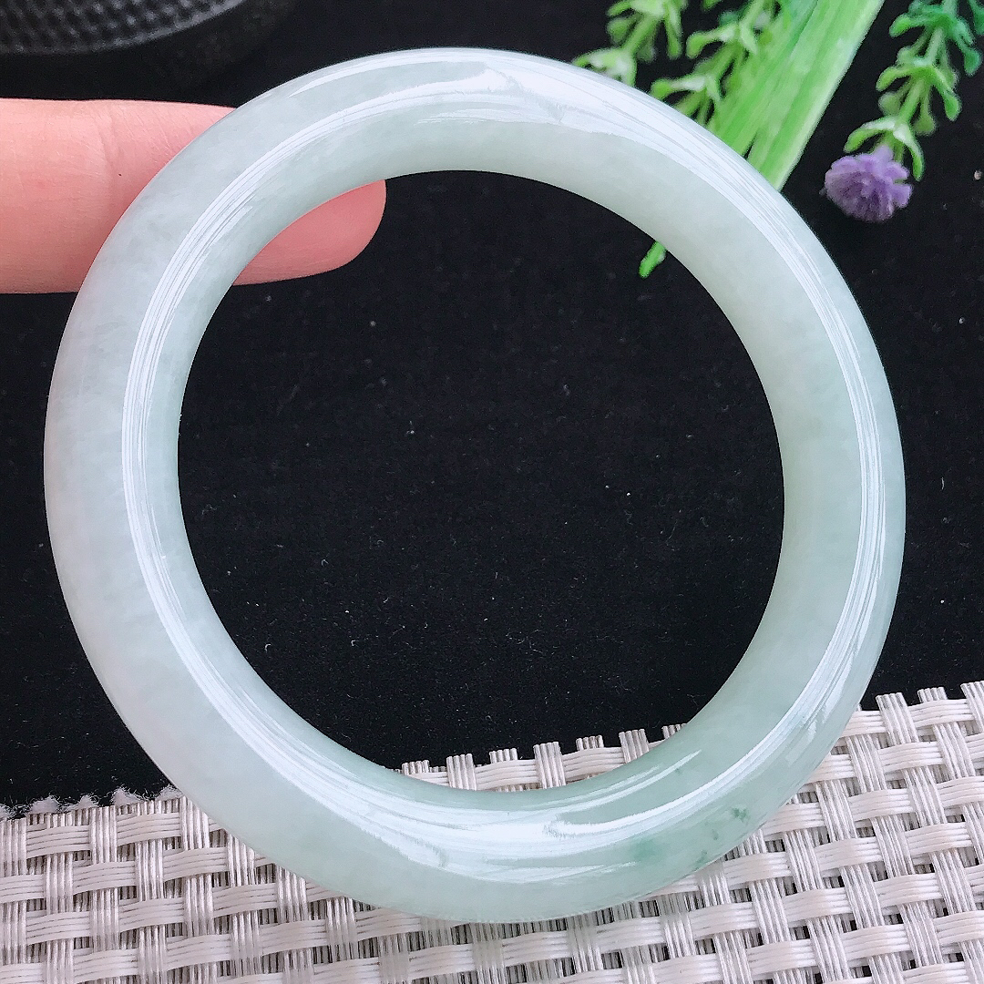 实拍A货翡翠56.5/10.8/10.6老坑冰润起胶飘花圆条手镯平安镯翡翠玉镯美人镯