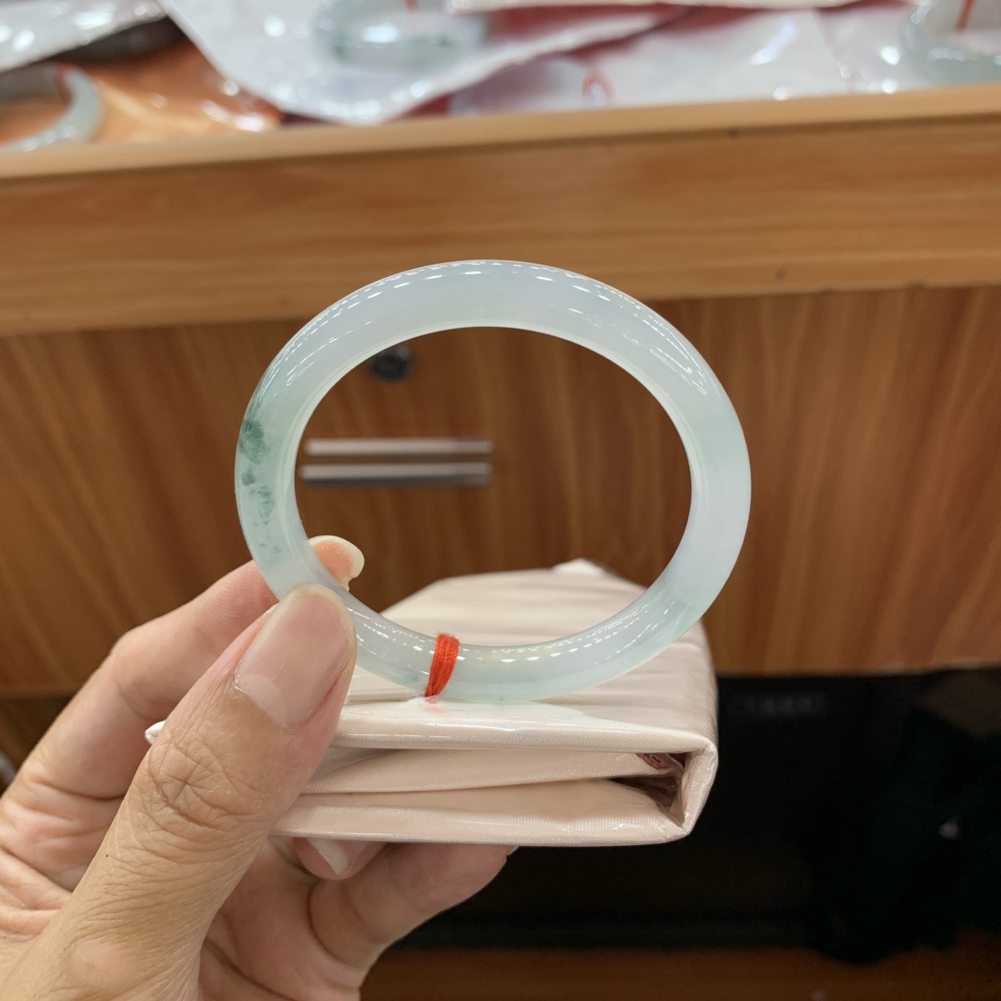 飘花小圆条翡翠手镯 51.4-8-7.3