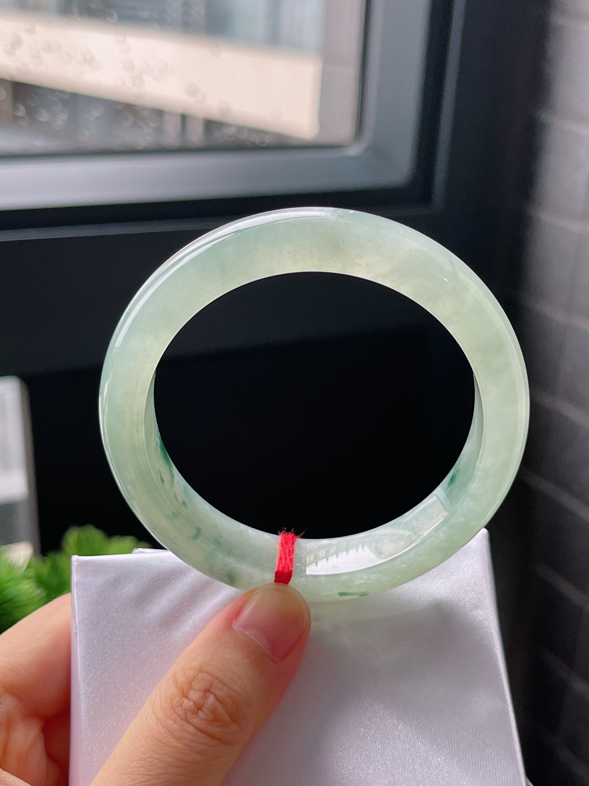 圈口55，冰糯飘花翡翠手镯
