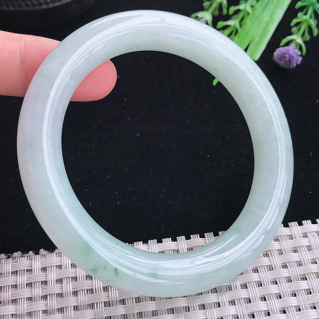 实拍A货翡翠56.5/10.8/10.6老坑冰润起胶飘花圆条手镯平安镯翡翠玉镯美人镯