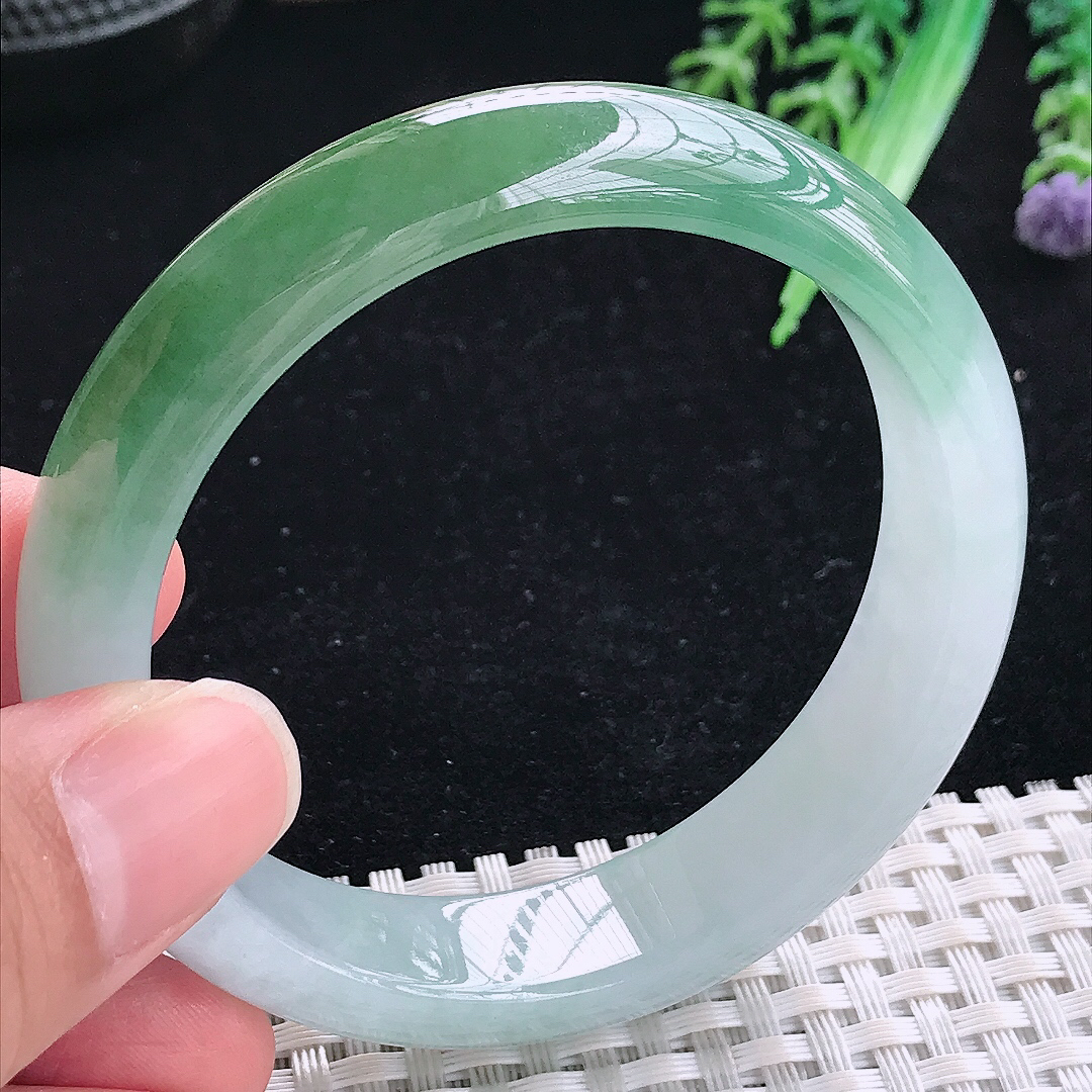 实拍A货翡翠55.5/13.5/7.6老坑冰润起胶半山半水手镯平安镯油绿翡翠玉镯