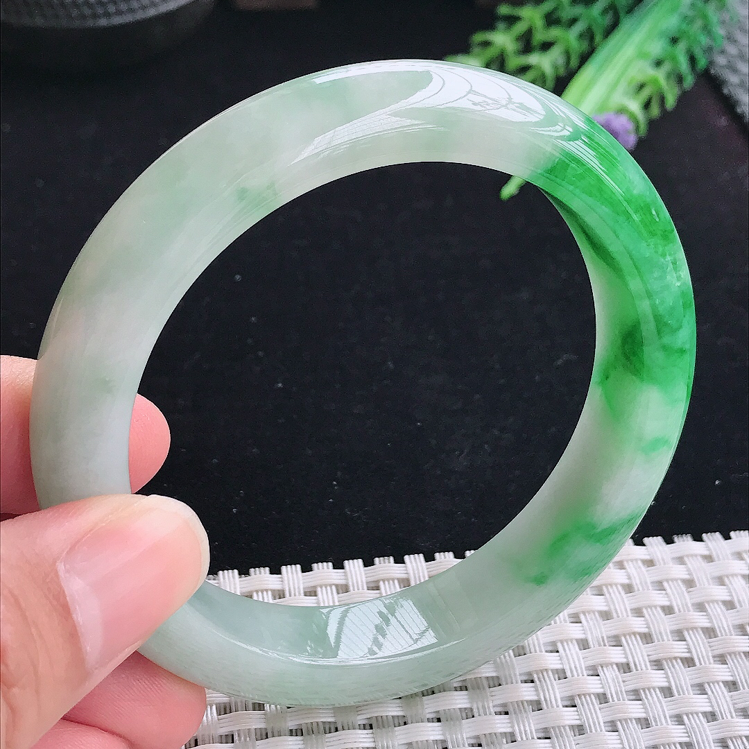 实拍A货翡翠59/12.8/9老坑冰润辣阳绿手镯平安镯翡翠玉镯美人镯