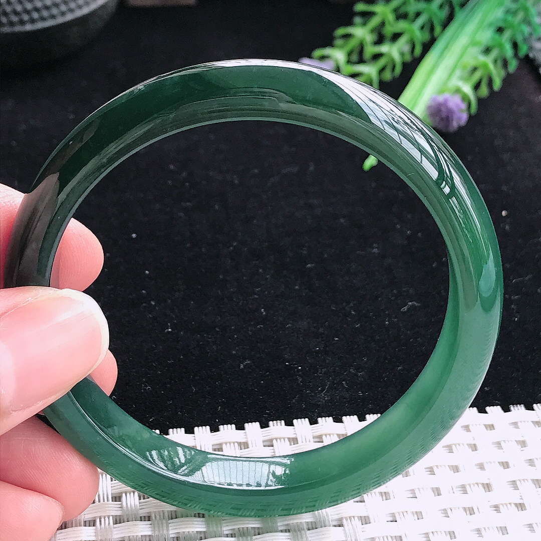 实拍A货翡翠56.5/9.9/7老坑冰润满色油绿手镯平安镯翡翠玉镯美人镯