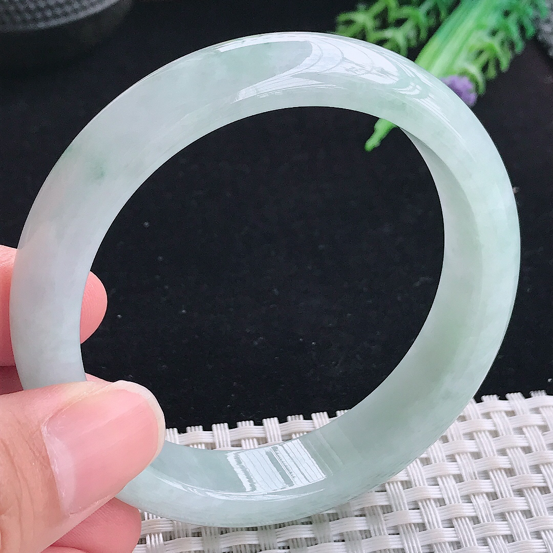 实拍A货翡翠57.5/13.5/8老坑精美冰润飘花手镯平安镯翡翠玉镯美人镯
