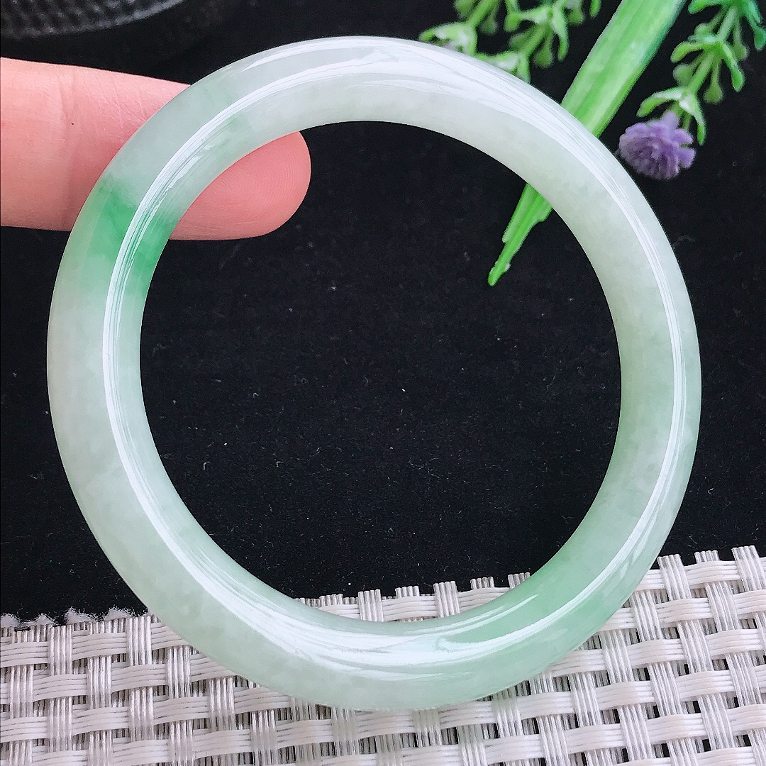 实拍A货翡翠52/8.7老坑冰润起胶飘阳绿圆条手镯平安镯翡翠玉镯美人镯