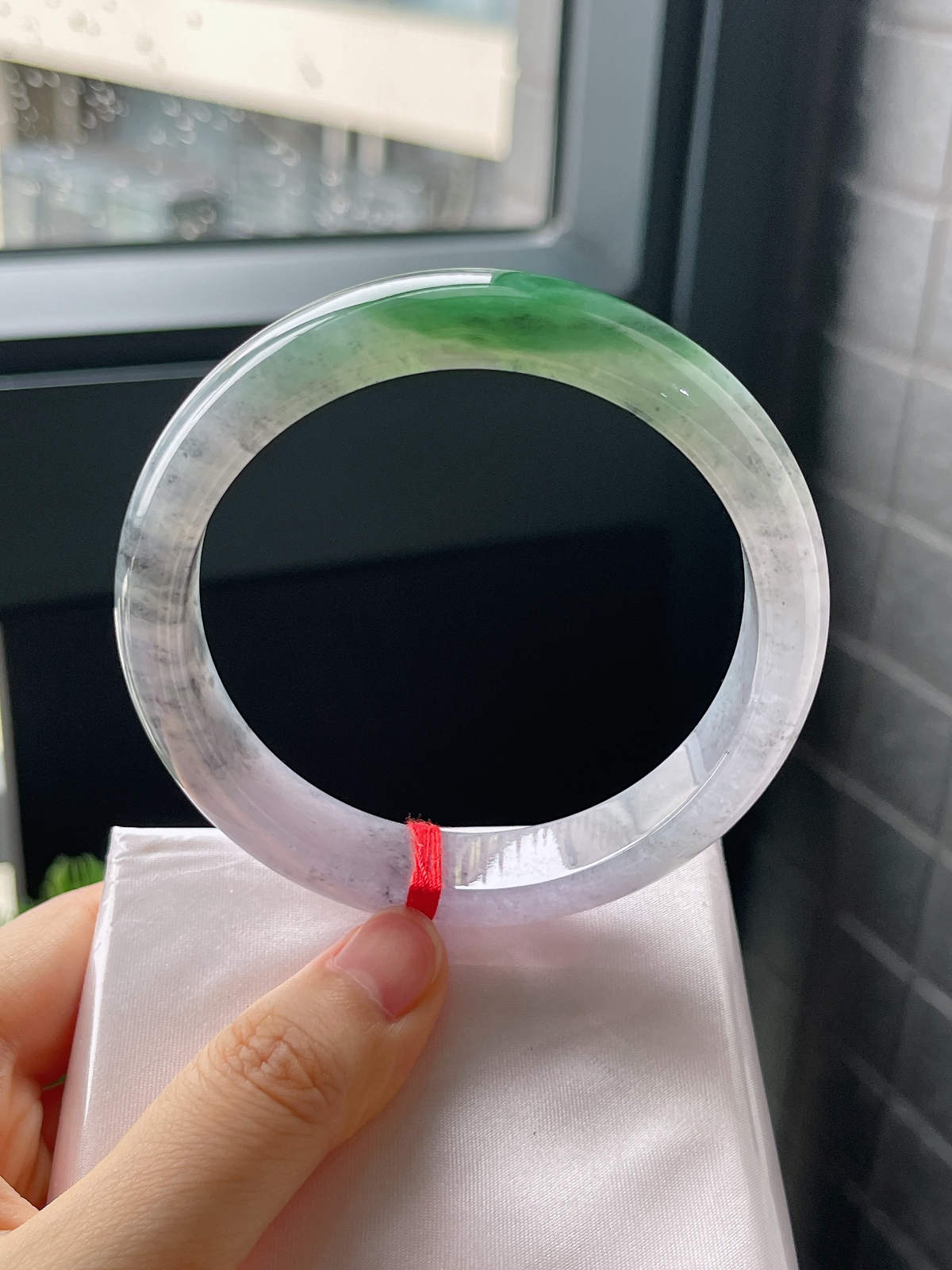 圈口62.3，大圈口冰糯带绿紫底乌鸡花 翡翠正圈手镯十分特色
