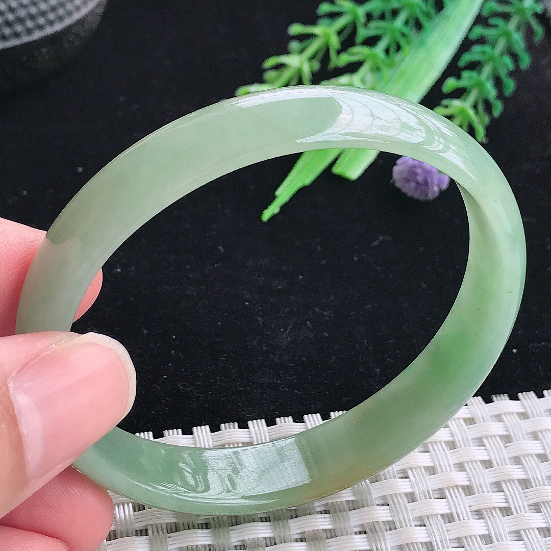 实拍A货翡翠55.5/49/12.3/5.3老坑温润双彩黄加绿贵妃手镯平安镯翡翠玉镯
