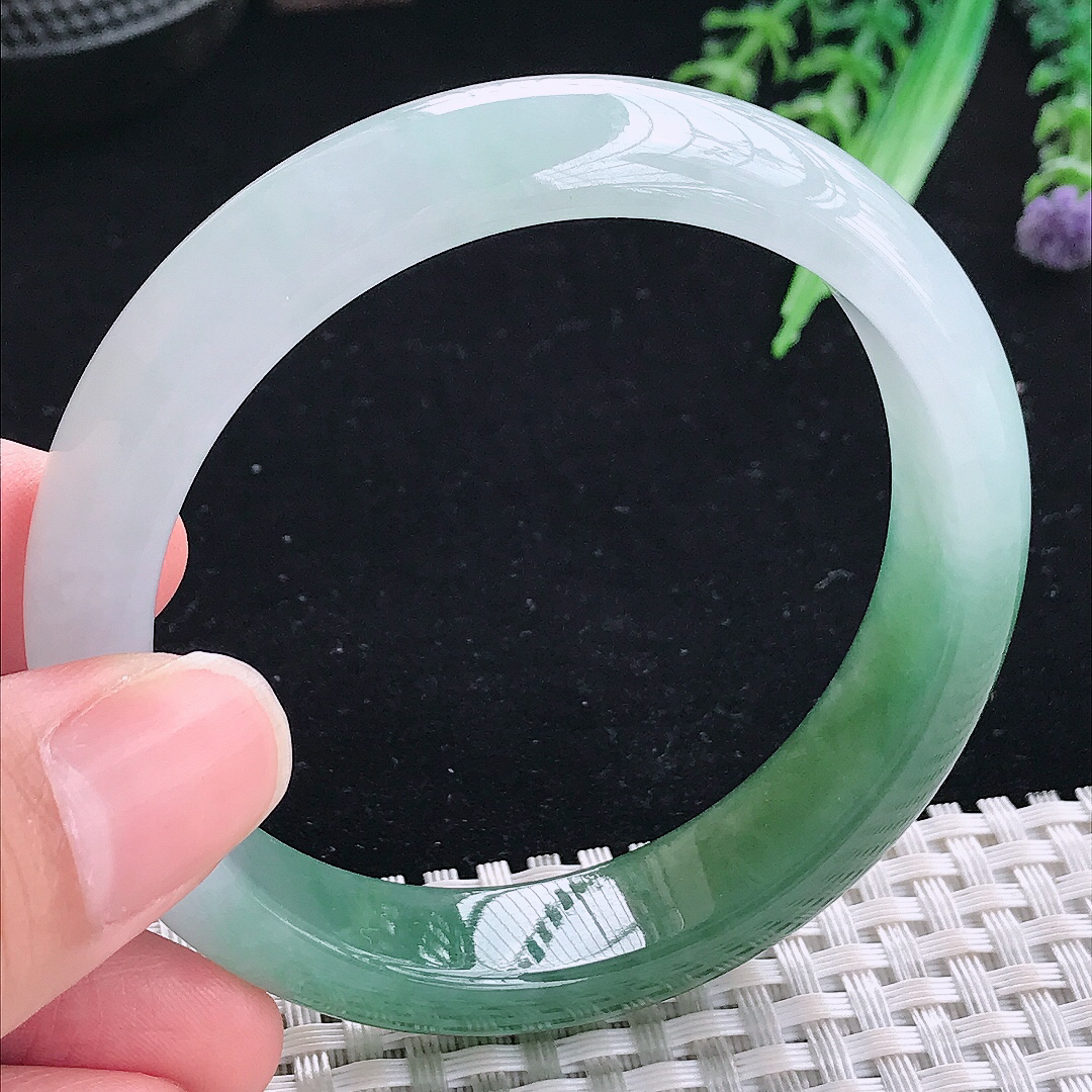 实拍A货翡翠55.5/13.5/7.6老坑冰润起胶半山半水手镯平安镯油绿翡翠玉镯