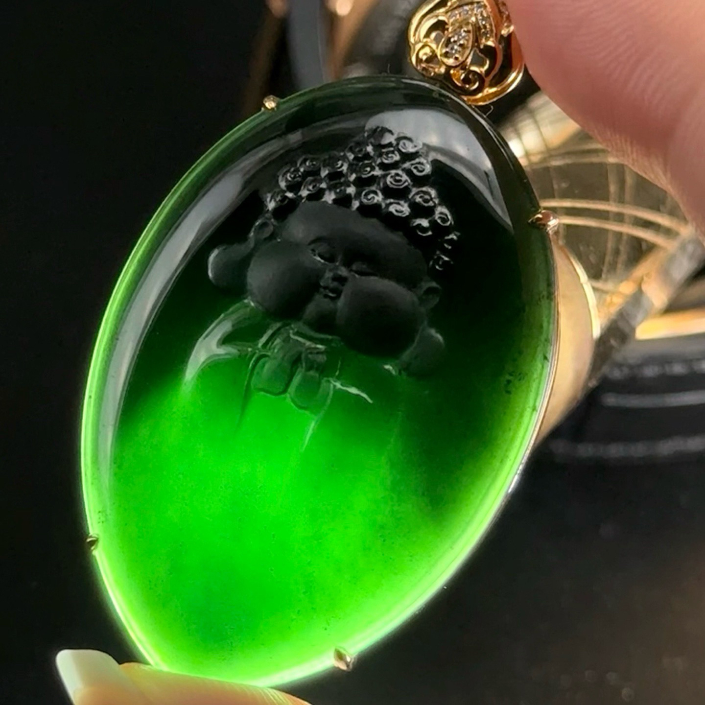精品18k墨翠宝宝佛 种好色正 黑度极好 打灯通透 油性十足  尺寸53.4