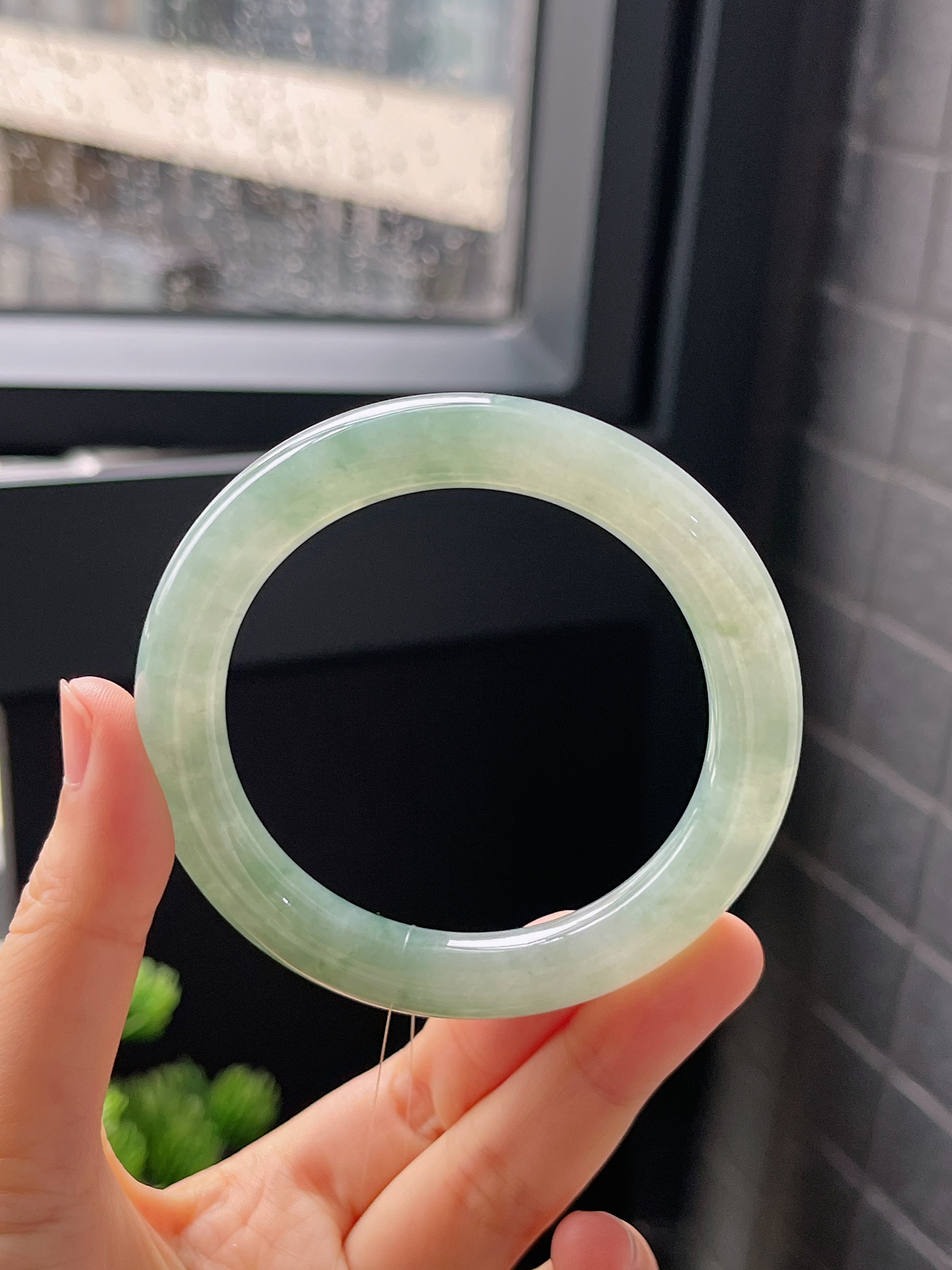 圆镯54.2圈口，翡翠冰糯种飘花手镯