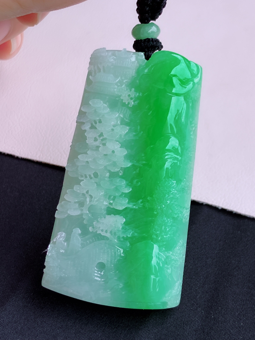 翠绿山水牌，意境美，尺寸58.8/31.8/9.3/自然光实拍