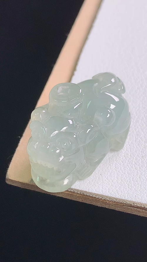 冰种貔貅，无裂，尺寸:26.0-14.5-12.8mm 12