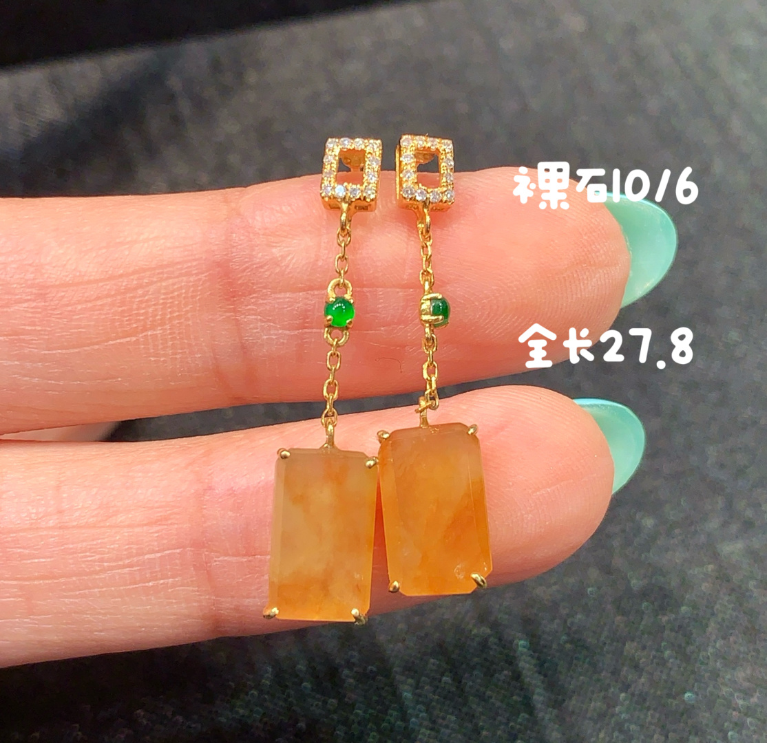 冰黄素面耳环，佩戴很亮眼，27.8