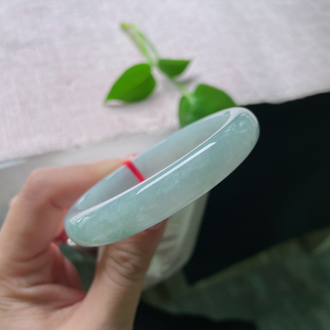 55.8/10.8/7.3蓝底正圈，窄条，水润细腻，种老水足，秀丽倾心，无裂，ss54177a