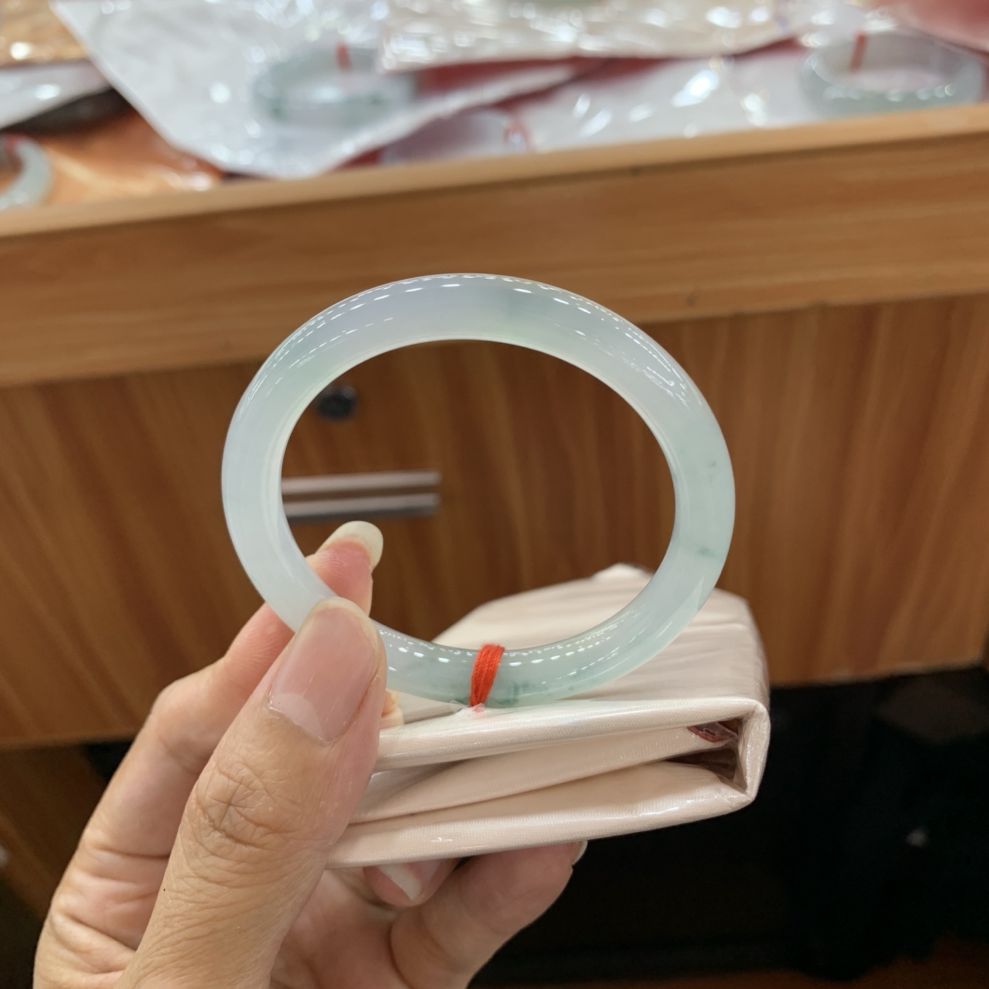 飘花小圆条翡翠手镯 51.4-8-7.3