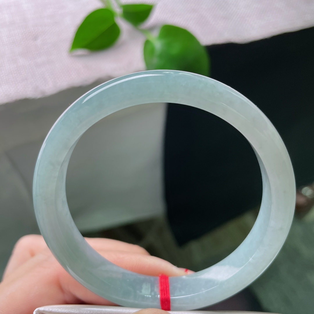 55.8/10.8/7.3蓝底正圈，窄条，水润细腻，种老水足，秀丽倾心，无裂，ss54177a