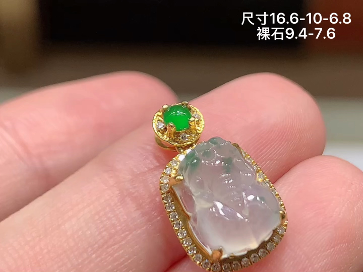 18K 冰飘花貔貅吊坠 无裂, 尺寸，16.6-10-6.8