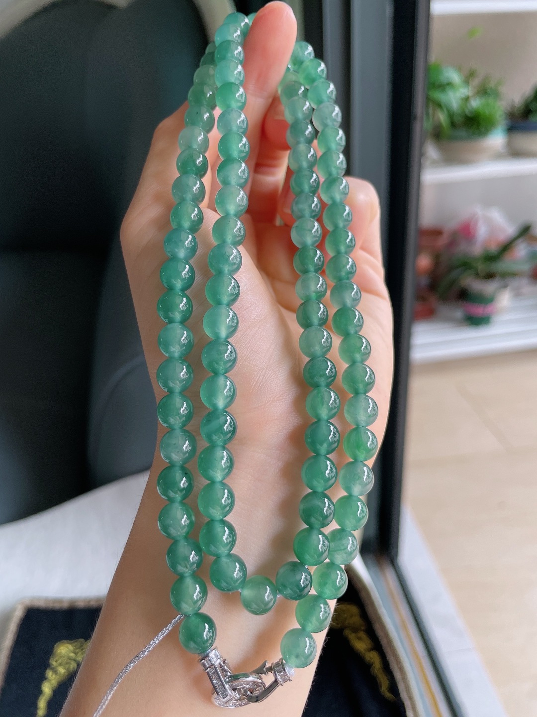 天然翡翠A货，冰蓝水珠链，尺寸：7.8mm88颗。【编4084】