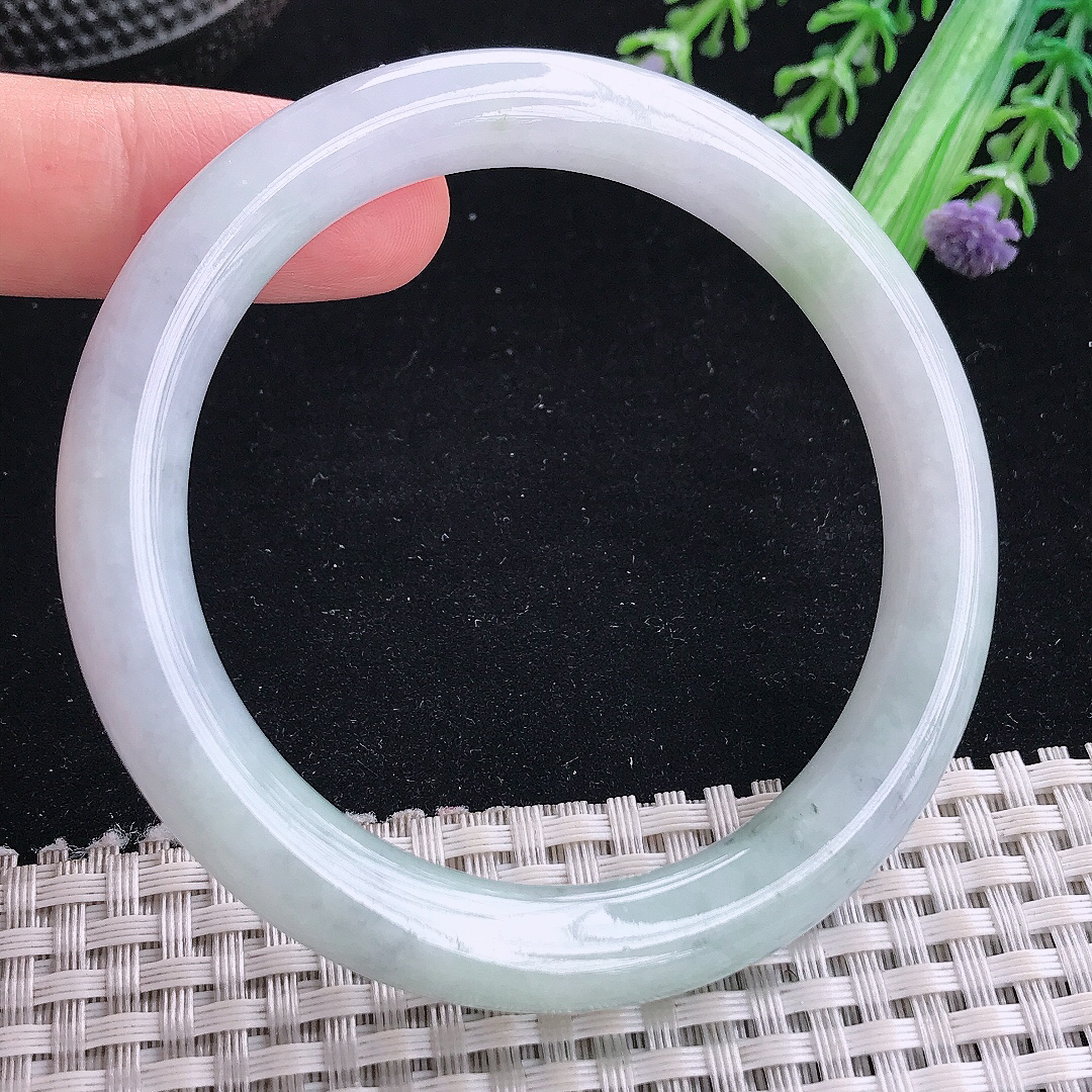 实拍A货翡翠57.5/9.5老坑秀气温润圆条手镯平安镯翡翠玉镯美人镯