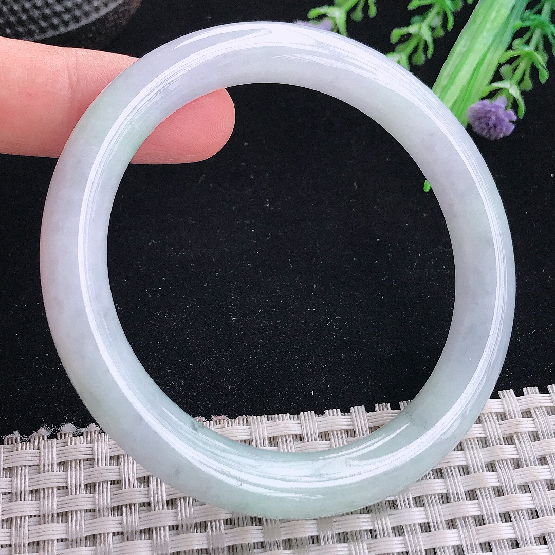 实拍A货翡翠57.5/9.5老坑秀气温润圆条手镯平安镯翡翠玉镯美人镯