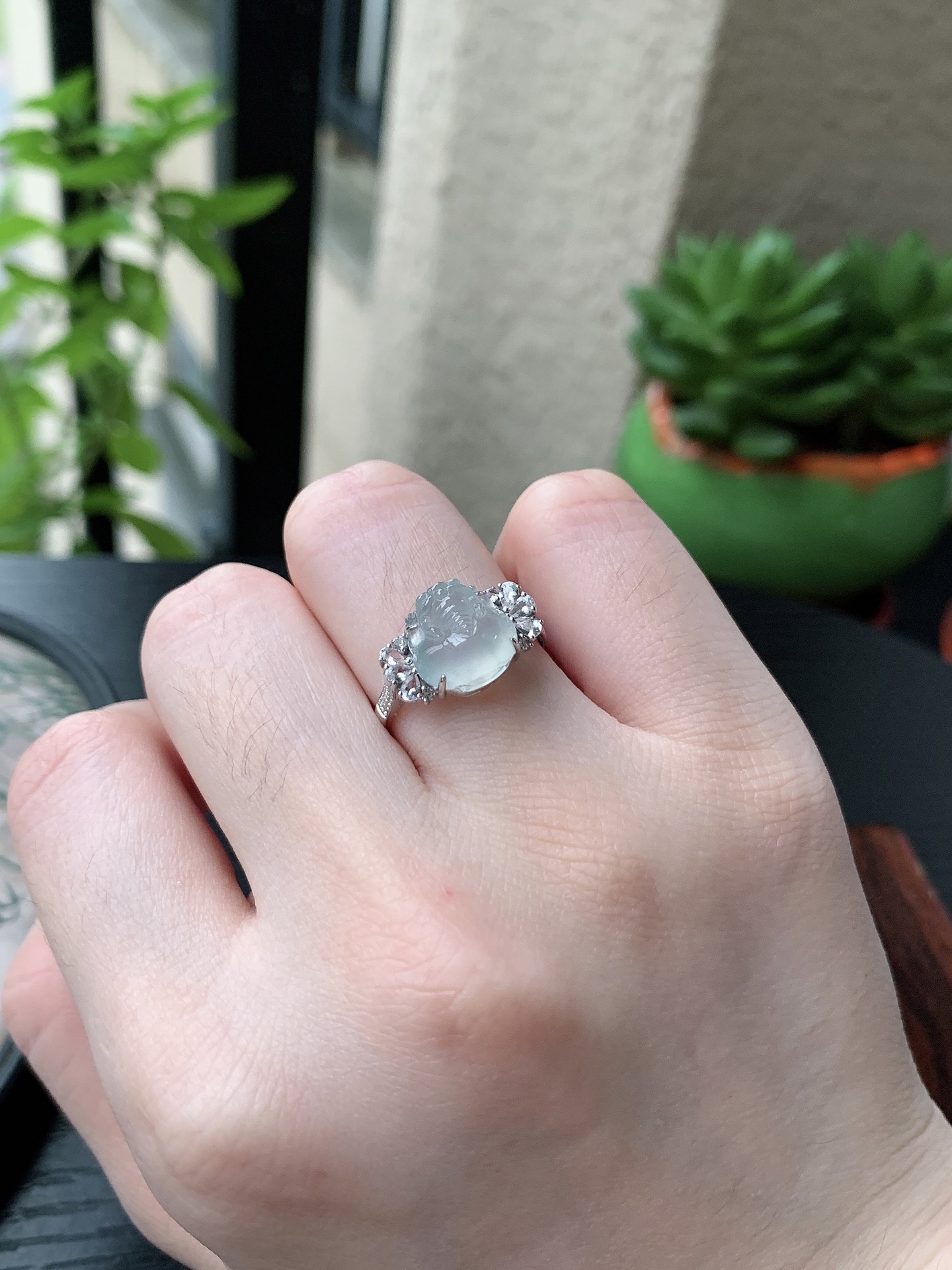 18k金镶嵌老坑冰种胶感白月光貔貅戒指 裸石尺寸:10-10-4.6mm