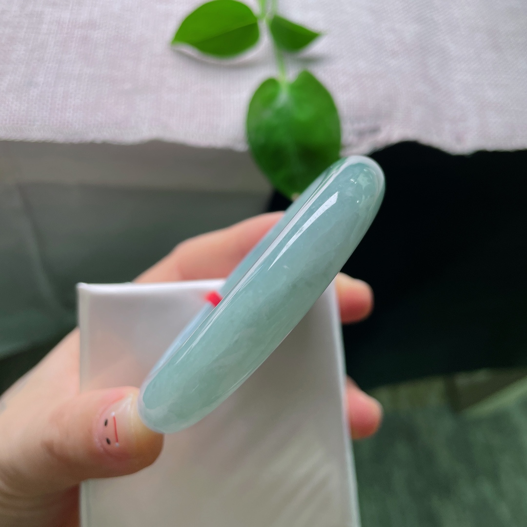 55.2/11.9/8.3，蓝底正圈，清雅，感满满，佩戴显气质，优雅，有纹，ss54173a