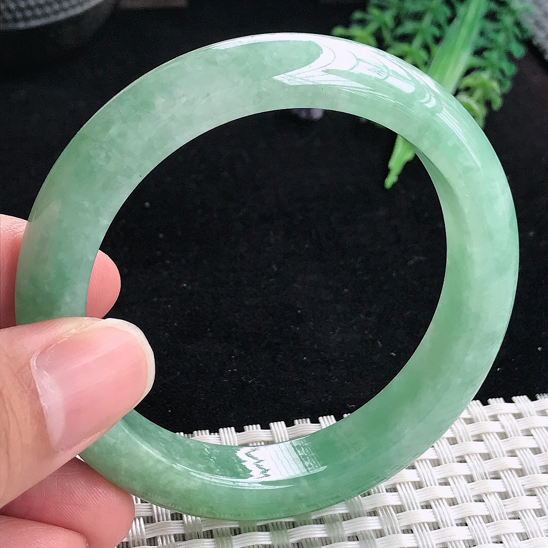 实拍A货翡翠55/12.5/8.8老坑温润满绿手镯平安镯翡翠玉镯美人镯