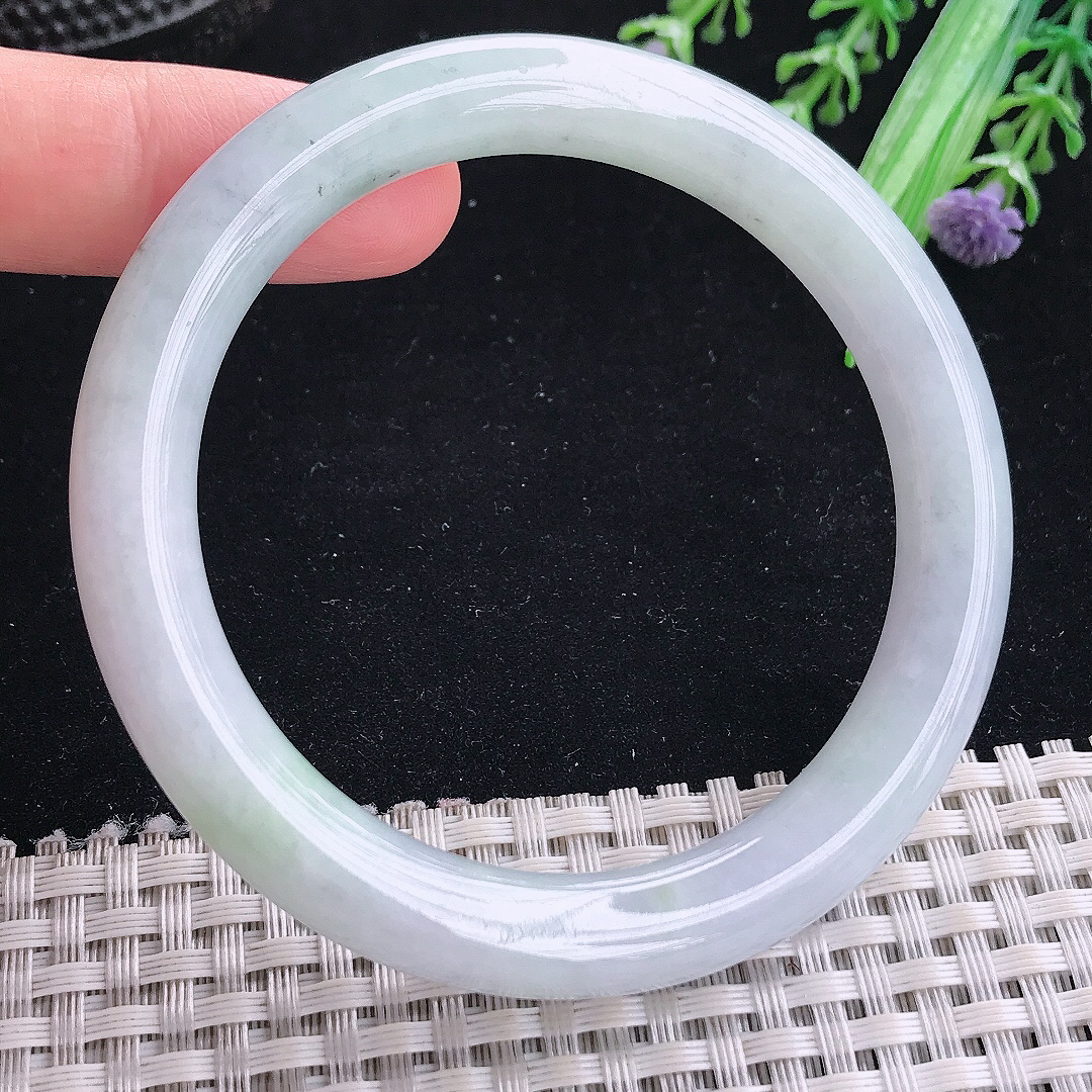 实拍A货翡翠57.5/9.5老坑秀气温润圆条手镯平安镯翡翠玉镯美人镯