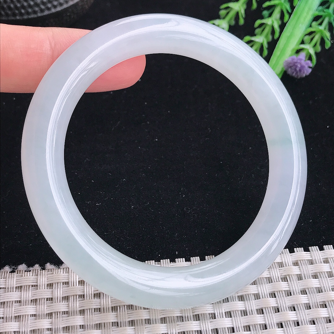 实拍A货翡翠56/10.1/10.2老坑冰胶果冻白冰圆条手镯平安镯翡翠玉镯