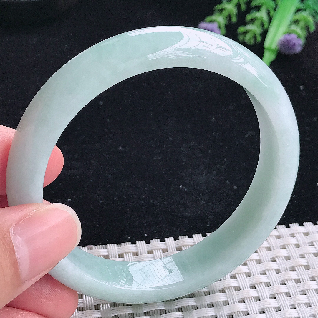 实拍A货翡翠57.5/12.8/7.6老坑温润浅绿色手镯平安镯翡翠玉镯美人镯