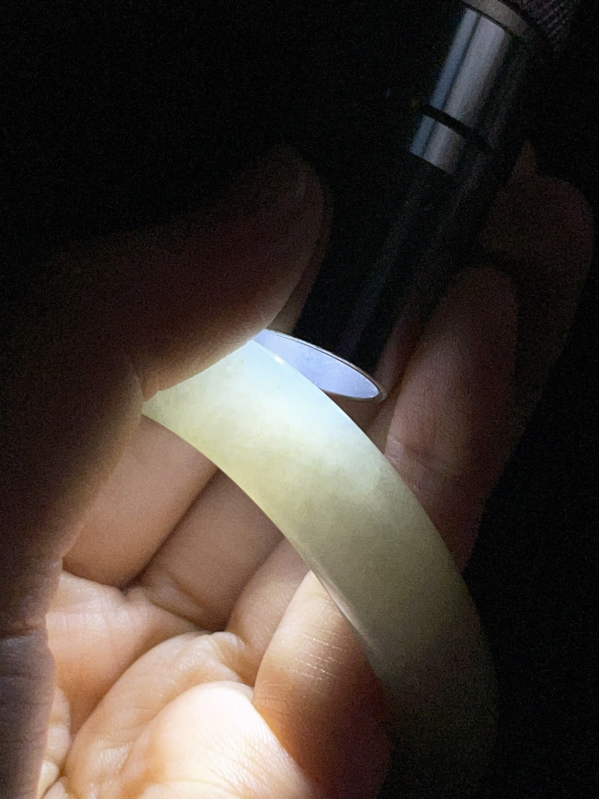 贵妃镯54.2圈口，翡翠手镯