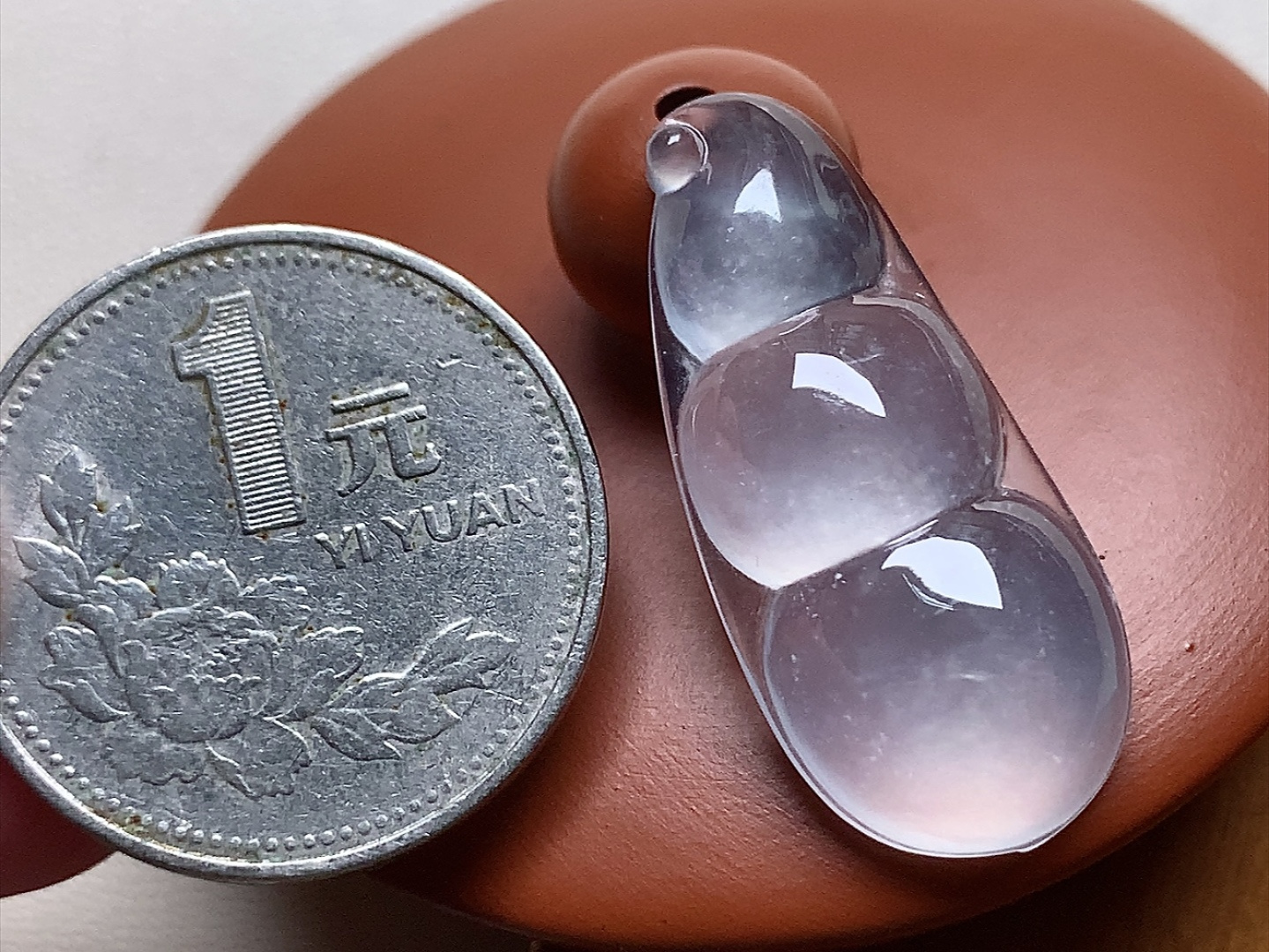 ️ 玻璃种福豆 白皙透亮，冰透感十足，尺寸30.4*13.8*5.8