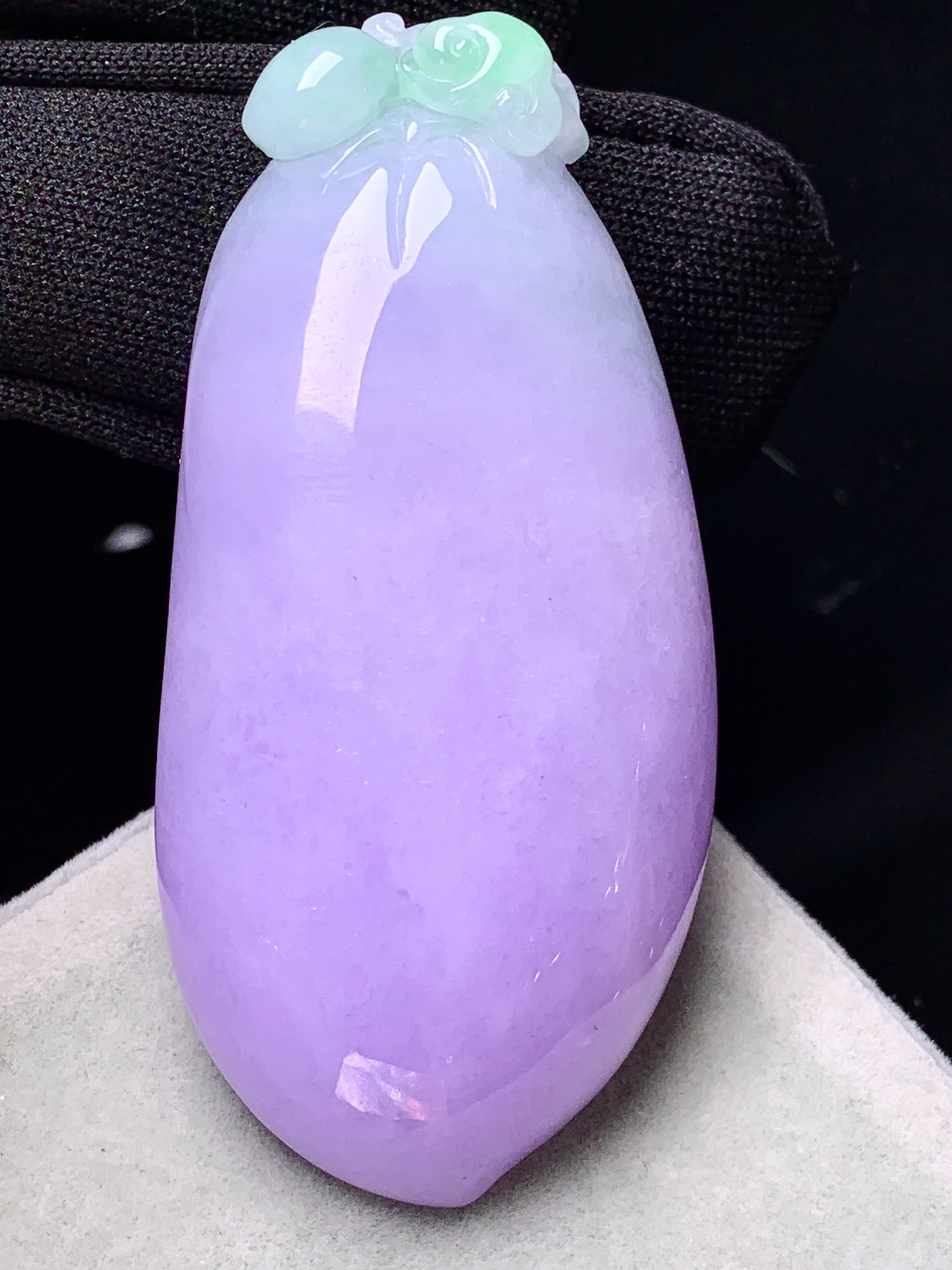 紫罗兰福瓜吊坠 玉质细腻 色泽艳丽清新 整体尺寸60.2*28.6*12 y3
