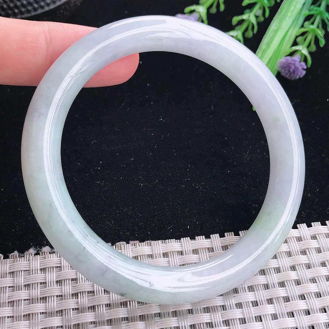 实拍A货翡翠57.5/9.5老坑秀气温润圆条手镯平安镯翡翠玉镯美人镯