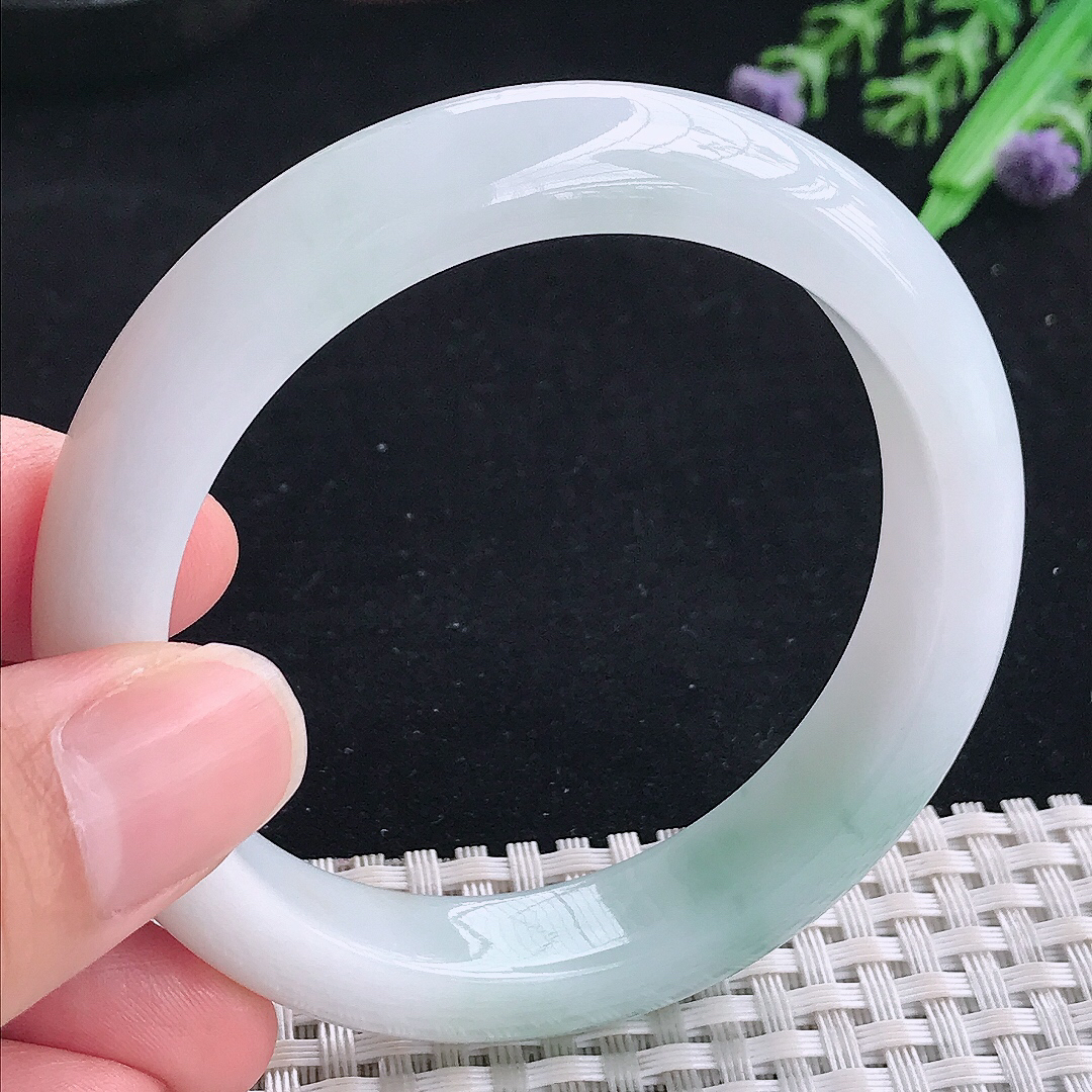 实拍A货翡翠55/11.7/8.5老坑冰润飘花手镯平安镯翡翠玉镯美人镯