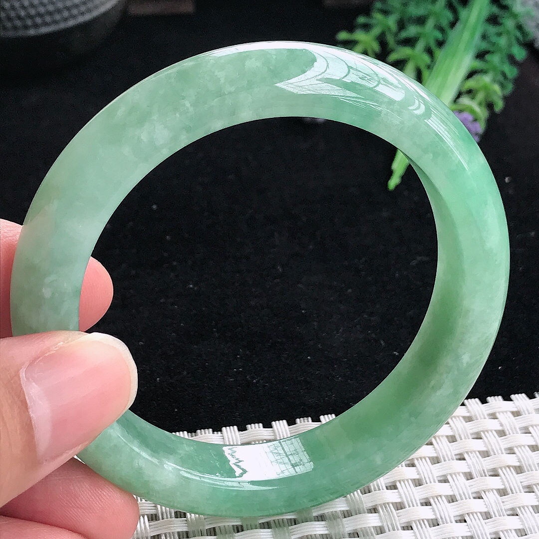 实拍A货翡翠55/12.5/8.8老坑温润满绿手镯平安镯翡翠玉镯美人镯