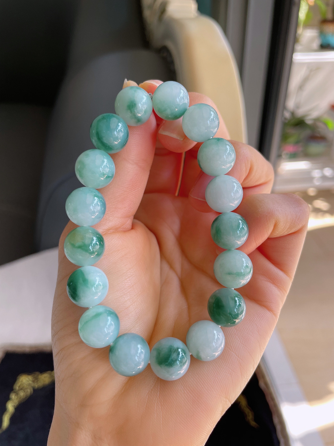 天然翡翠A货，冰飘花手串，尺寸：11.6mm。【编3869】