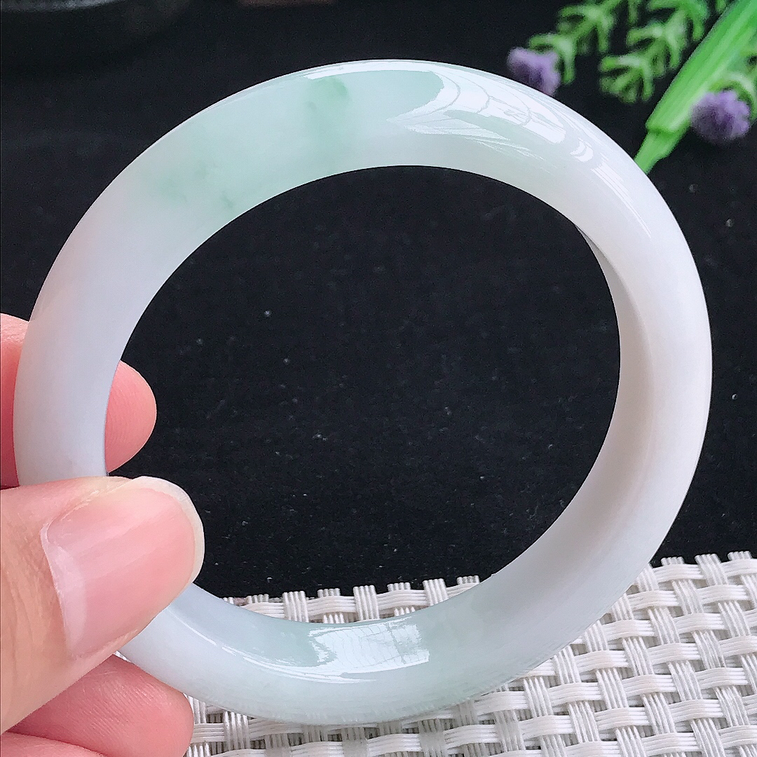 实拍A货翡翠55/11.7/8.5老坑冰润飘花手镯平安镯翡翠玉镯美人镯