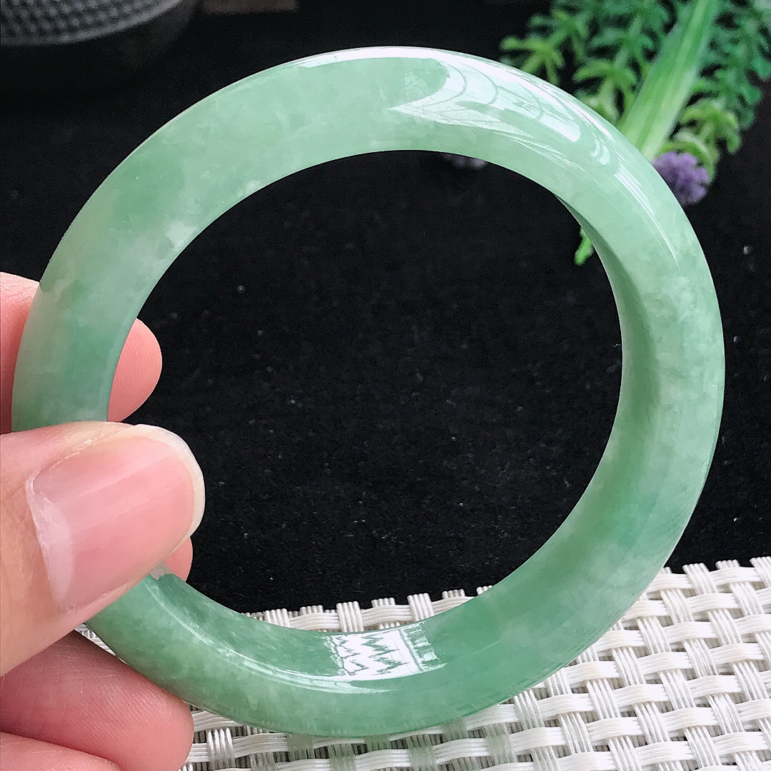实拍A货翡翠55/12.5/8.8老坑温润满绿手镯平安镯翡翠玉镯美人镯