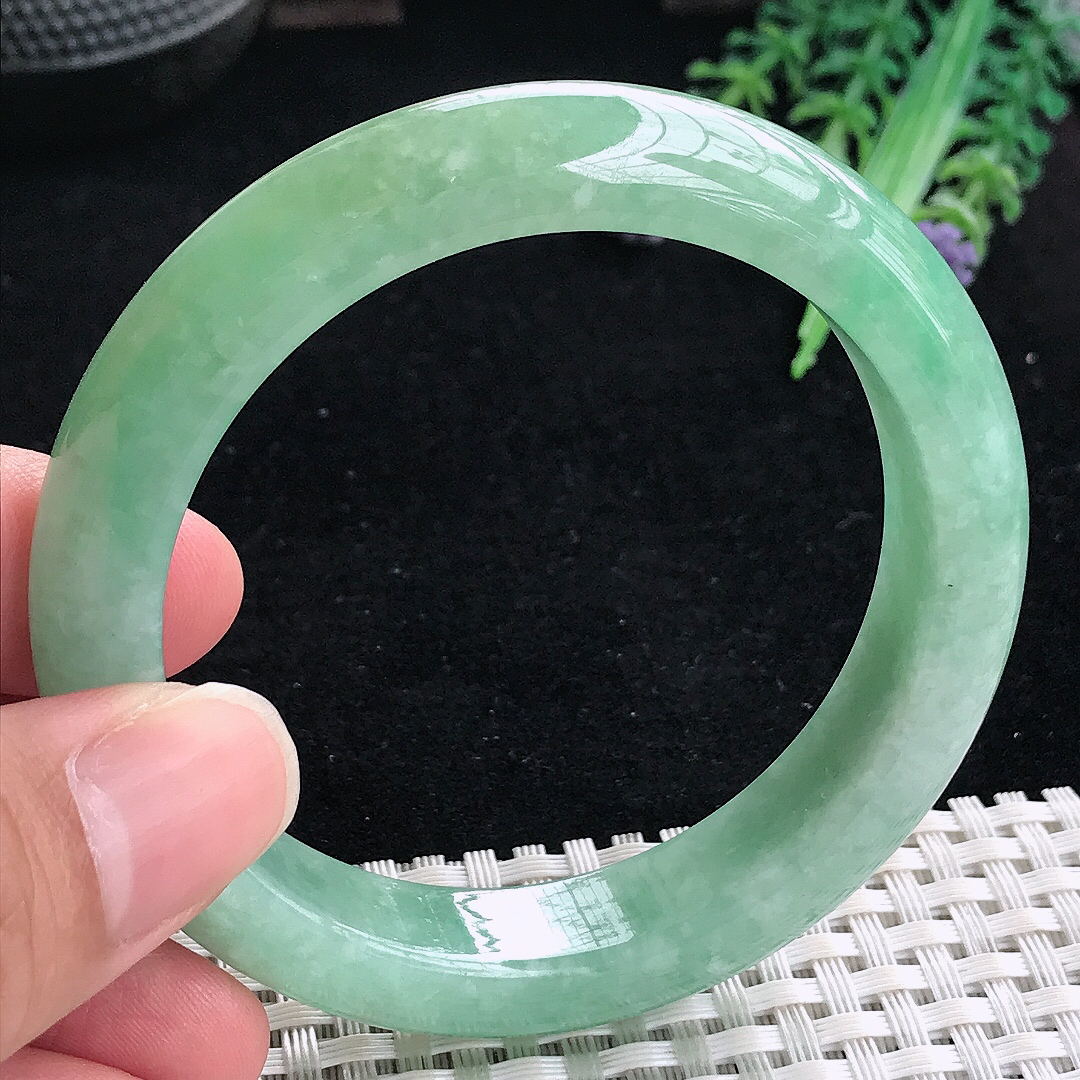 实拍A货翡翠55/12.5/8.8老坑温润满绿手镯平安镯翡翠玉镯美人镯